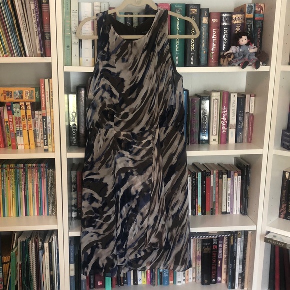 Ann Taylor size 6 dress. Brown/navy/beige pattern. Optional sash. - Picture 1 of 8